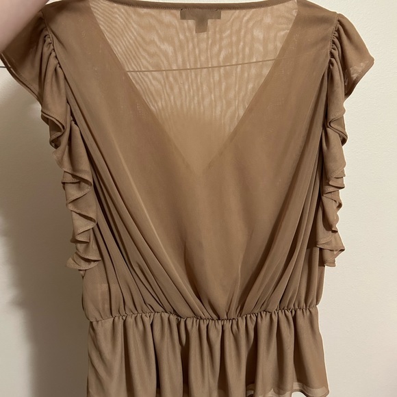 Express Mesh Ruffle Top - Picture 2 of 2